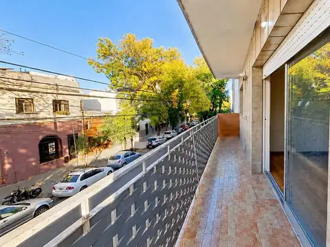 Depto Tipo Casa en Venta 40 años