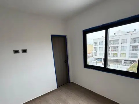 SEMIPISO A ESTRENAR UF1 3 AMB C/COCHERA SAN JUSTO