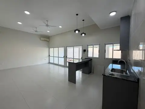 Casa en Alquiler en Avellaneda, USD 1.000