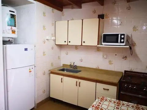 Casa 3 ambientes con 2 baños