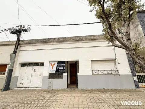 Casa en venta - 2 Dormitorios 1 Baño - La Plata