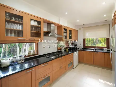 Casa en Venta al Oeste