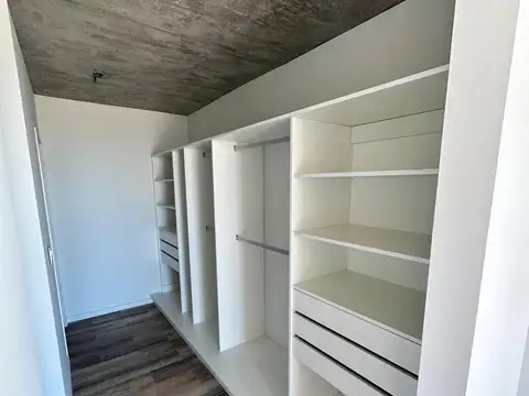 Departamento 4 ambientes con 3 baños