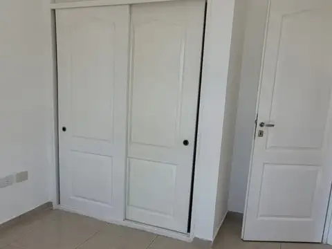 Departamento en Alquiler en Merlo Sur, $ 485.000