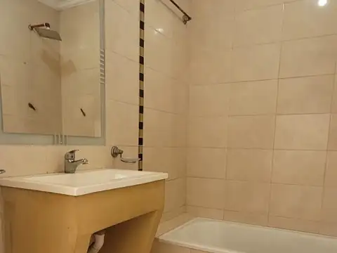 Departamento 2 ambientes en alquiler con excelente equipamiento en Merlo