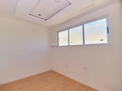 Departamento venta Bernal centro  3 amb PERMUTA