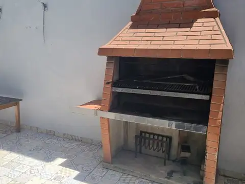 Depto Tipo Casa en Alquiler en Olivos, $ 650.000