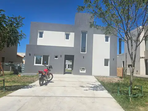 Casa en Venta de 4 dormitorios