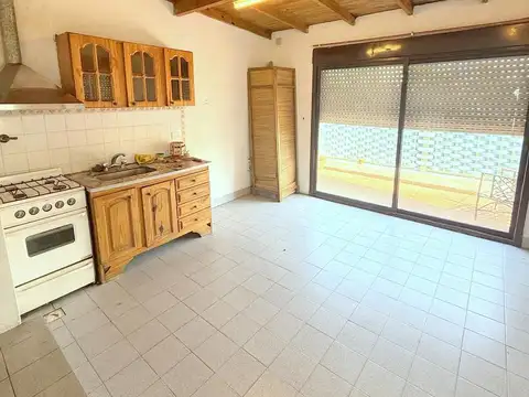 Depto Tipo Casa en Alquiler de 3 ambientes