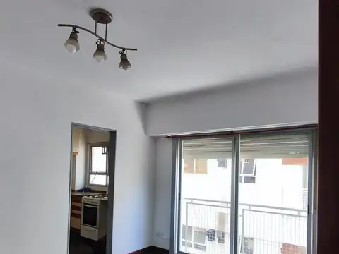 Departamento en Venta en Vicente López Vías / Río, USD 81.900