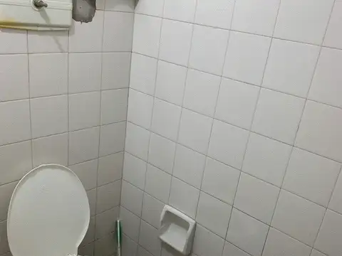 Local en Venta en Villa Luzuriaga, USD 60.000