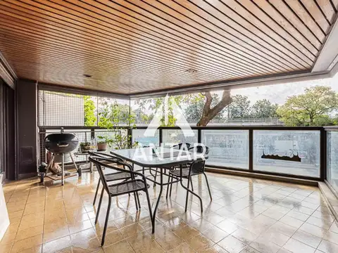 Departamento en Venta de 4 dormitorios