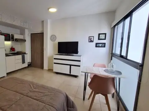 Humberto 1° 2369 , Piso 7