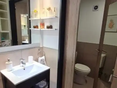 Humberto 1° 2369 , Piso 7