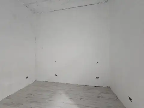 Depto Tipo Casa en Venta 50 años