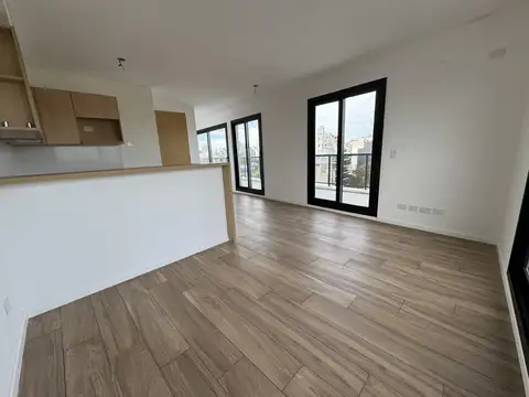 Av. Cramer 3206 7º A (Esquina Tamborini)