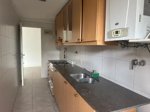 Departamento en Alquiler en Jardines De San Isidro, USD 900