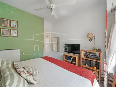 Recoleta  Venta French 2881 piso 3  contrafte 2/3 amb piso de madera