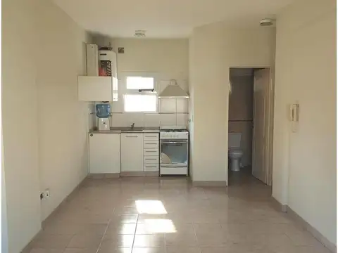 Alquiler Monoambiente para vivinda o profesional en Castelar