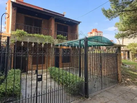Depto Tipo Casa en Venta de 4 ambientes