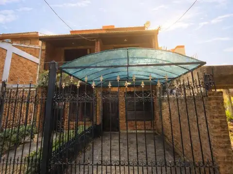 Depto Tipo Casa en Venta de 3 dormitorios