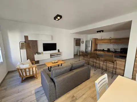 hermoso 2 ambientes amplio con piscina y jardines moderno