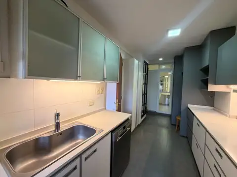 Departamento en Alquiler con 1 cocheras
