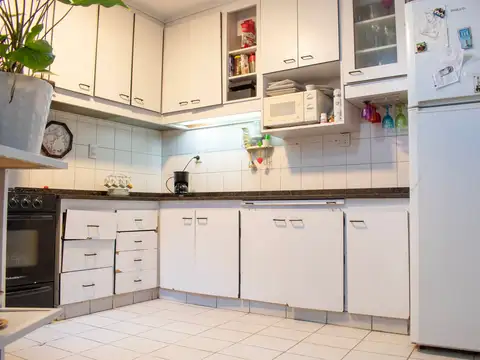 VENTA PH RECOLETA 4 AMBIENTES. TERRAZA PROPIA