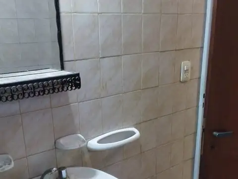 Departamento tipo casa en alquiler en Moreno