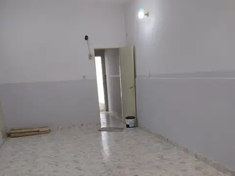 Depto Tipo Casa en Alquiler en Moreno, $ 250.000