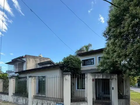 VENTA CASA 4 AMBIENTES– SAN ANTONIO DE PADUA