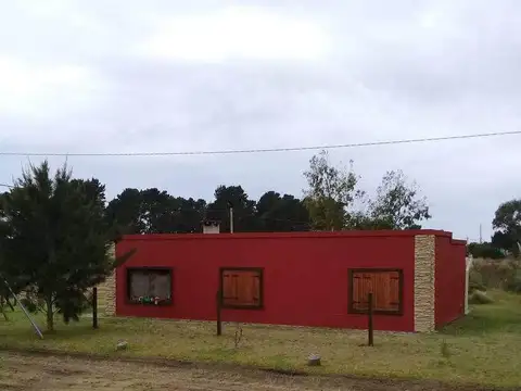 Esteban Echeverría y El Ancla