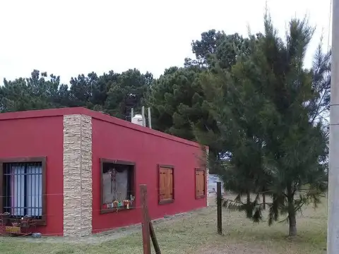 Casa 4 ambientes con 1 baño