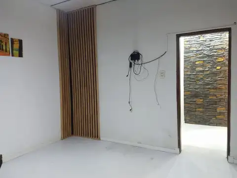 Casa 10 ambientes con 4 baños