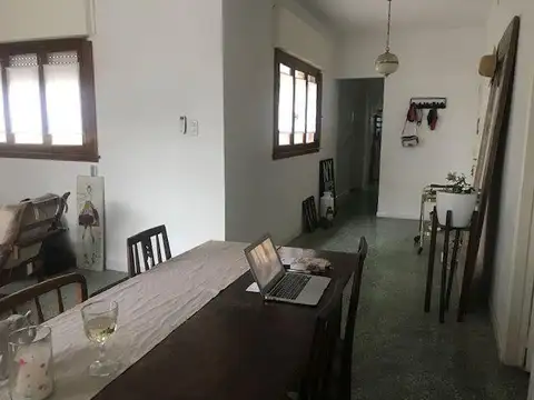 Depto Tipo Casa en Alquiler de 3 dormitorios