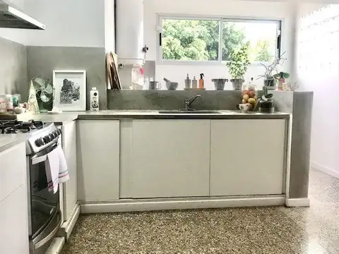 Depto Tipo Casa en Alquiler con 1 cocheras