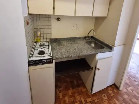 Paraguay 900, Piso 5