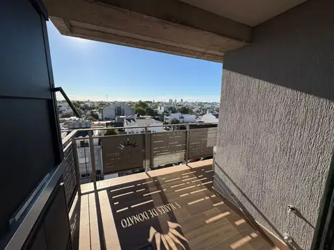 CASTRO, EMILIO, AVDA. , Piso 6