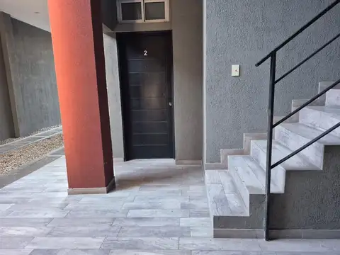 ALQUILER  MONOAMBIENTE PLANTA BAJA. LANUS OESTE.