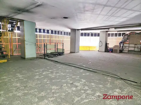 Local en Venta 40 años