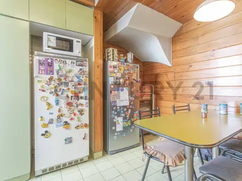 Corrientes 4200, Piso 0