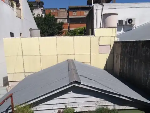 Depto Tipo Casa en Venta 50 años