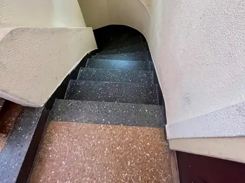 Depto Tipo Casa en Venta 40 años