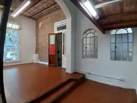 Oficina en Alquiler al Este