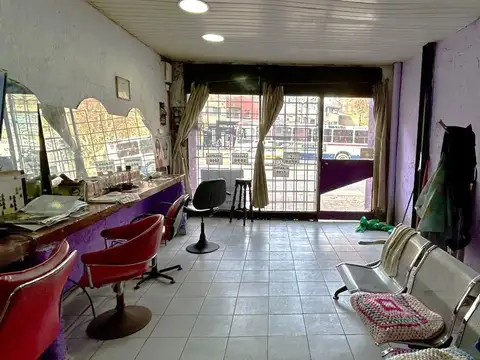 Venta Local Comercial sobre 8 de octubre