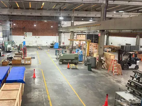 Galpon en Alquiler A Estrenar