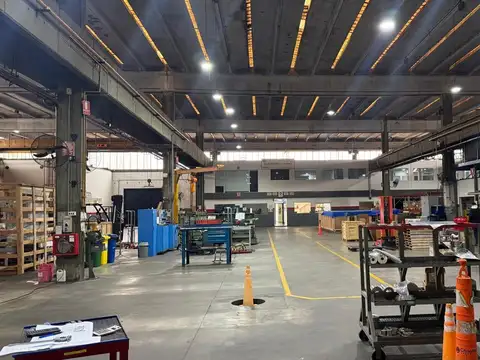 Depósito de 4399 m2 cubiertos en Garin-El Triangulo