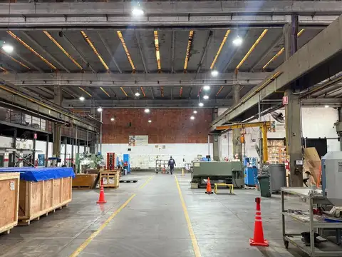 Depósito de 4399 m2 cubiertos en Garin-El Triangulo