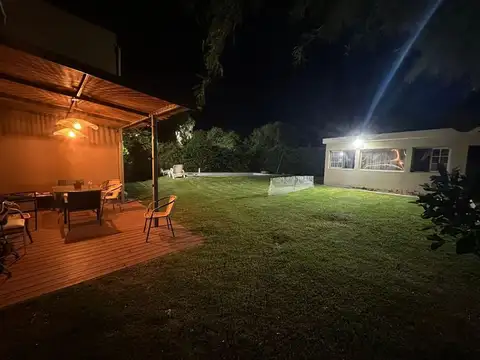 Casa 7 ambientes con 3 baños