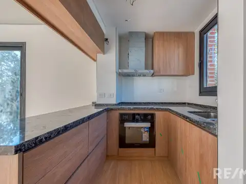 Departamento en Alquiler con 1 cocheras